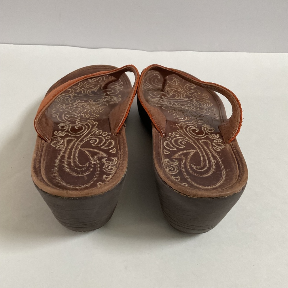 Olukai Paniolo Wedge Women’s Sz 8 Orange Brown Leather Thong Sandals - Picture 12 of 12